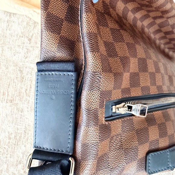 Louis Vuitton messenger bag - Picture 6 of 9